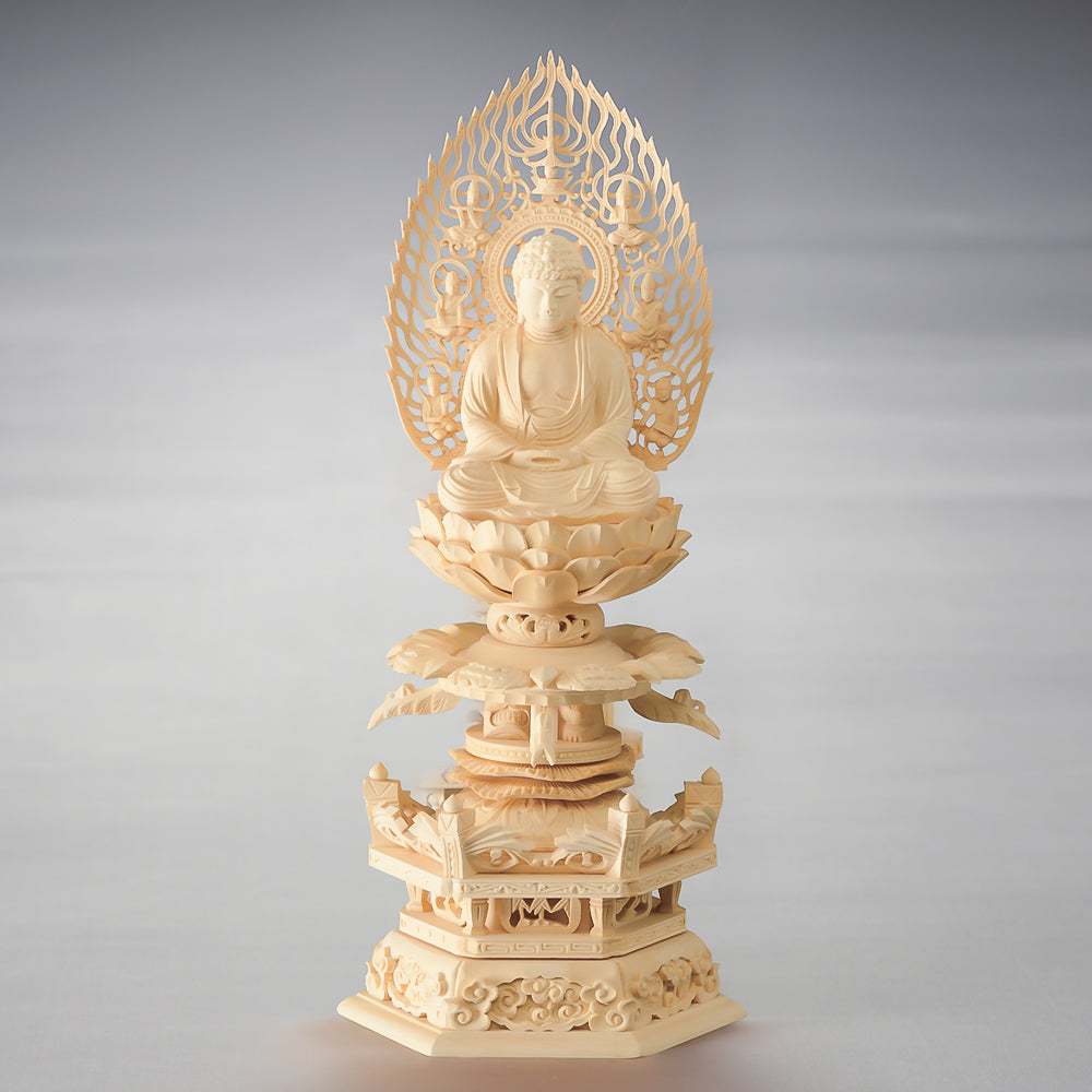 唐木やブランド 特選仏具本尊仏像 総白木 六角台座ケマン付 西立弥陀 金泥書(浄土真宗・西用) 4.5寸 仏像 本尊 釈迦如来 六角ケマン台座 飛天光背メーカー取寄品