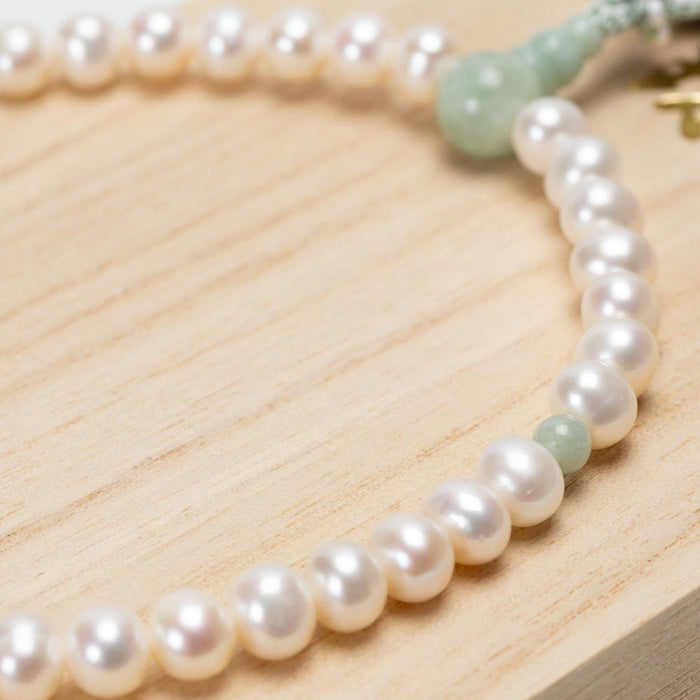 数珠 女性用 淡水真珠7mm玉 ビルマ翡翠仕立 上結かがり房